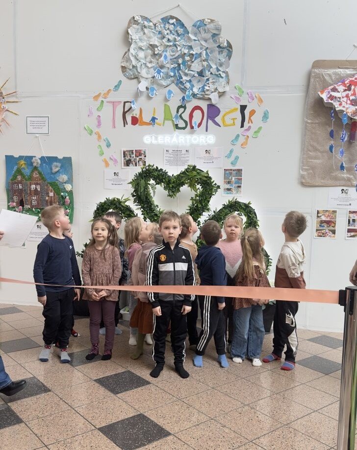 Listasýning á Glerártorgi í tilefni Barnamenningarhátíðar