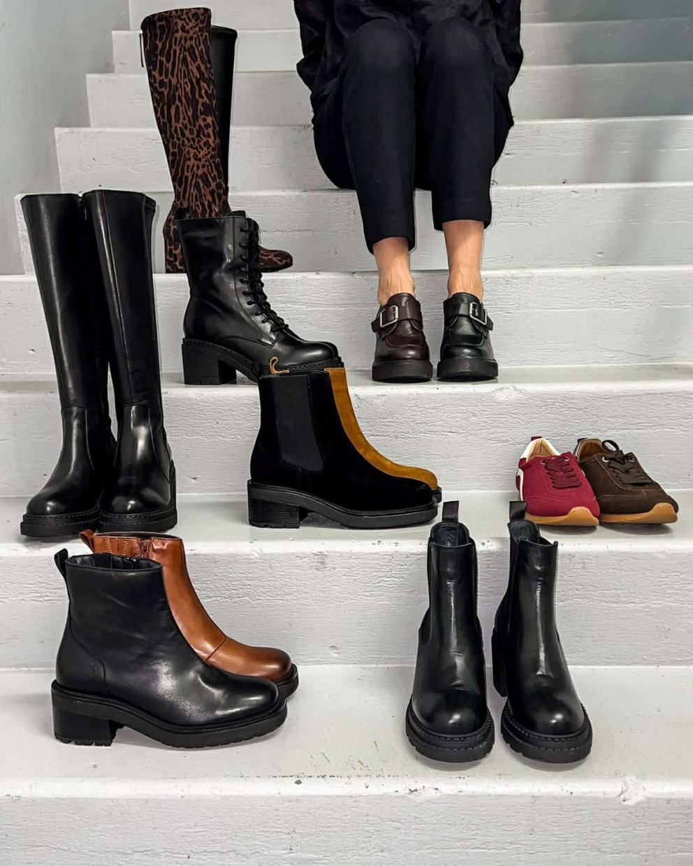 Steinar Waage opnar verslun á Glerártorgi í næsta mánuði. Eins opna verslanirnar Ellingssen og Air í…